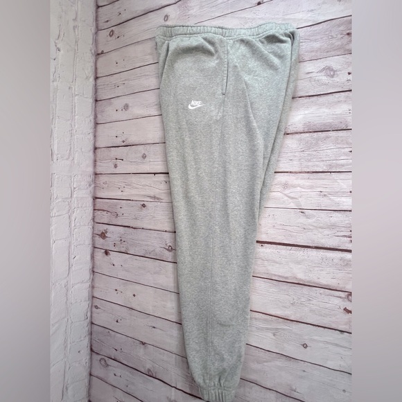 Nike Joggers‎ - Picture 1 of 6